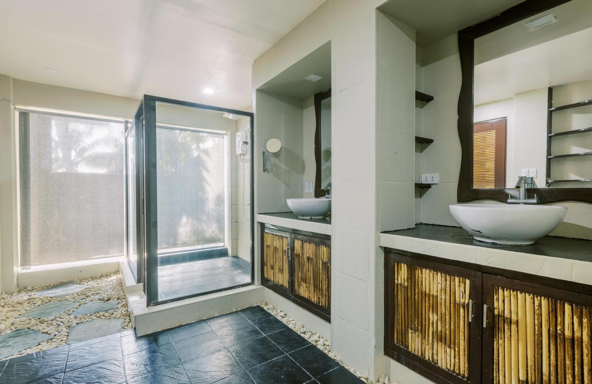 นาบูเลา บีช แอนด์ ไดฟ์ รีสอร์ต Hotel Hinoba-an ภายนอก รูปภาพ